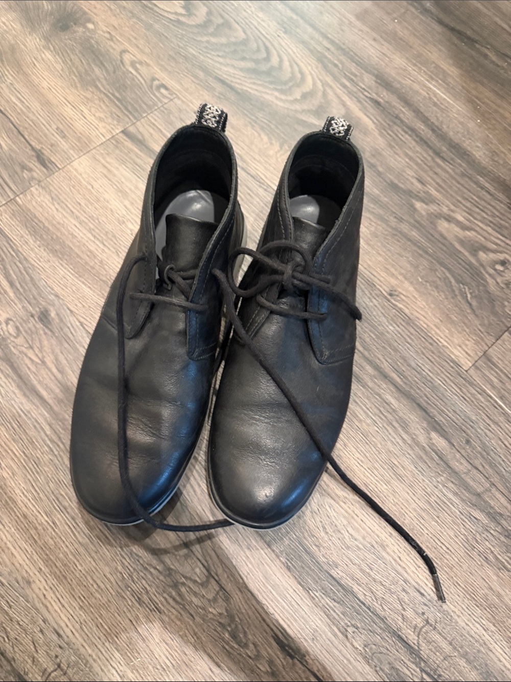 UGG Men's Black Leather Chukka Boots